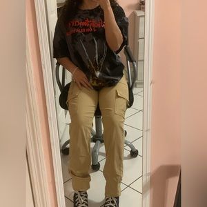 Brand New American Eagle Women’s Khaki Cargo Pants